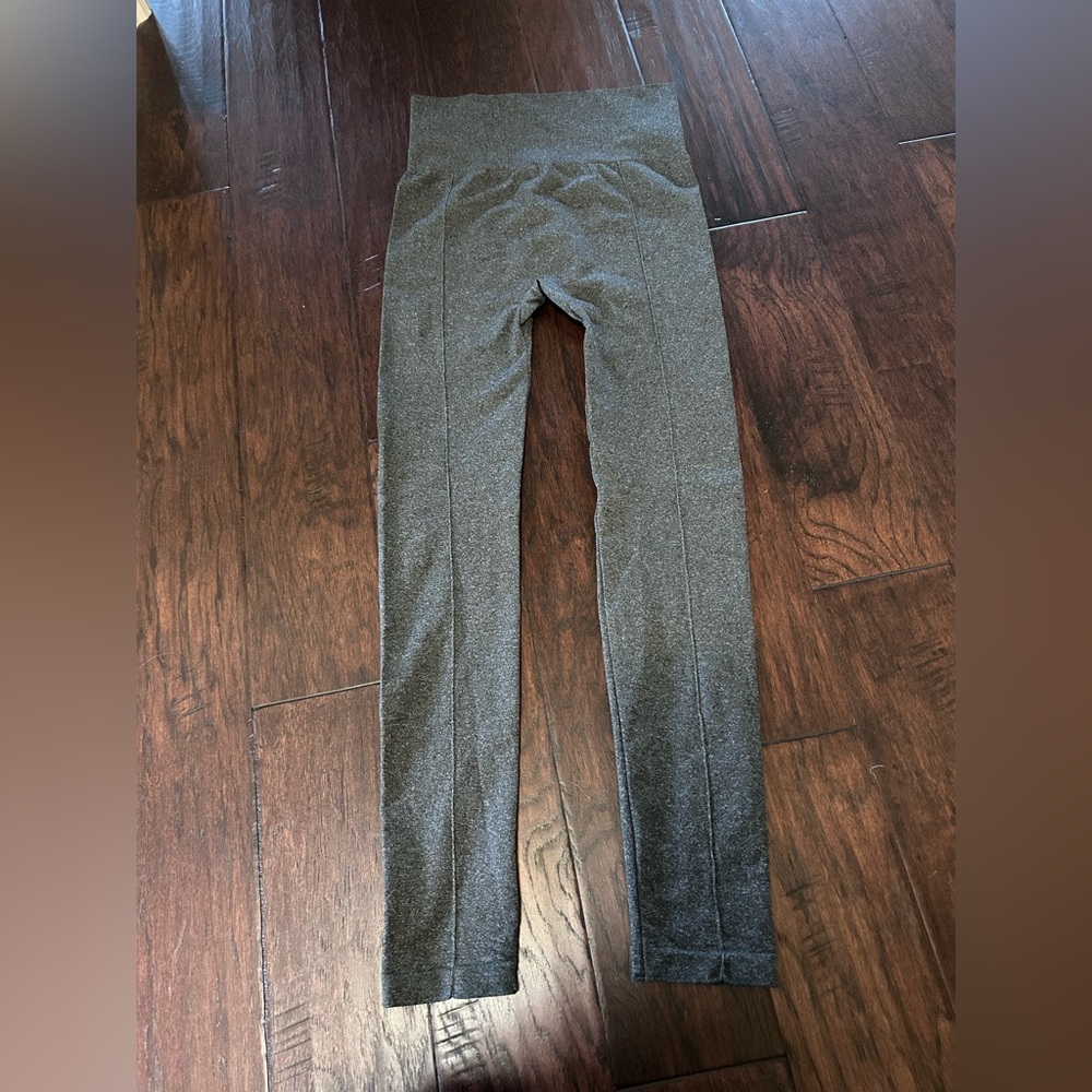 POOF NEWYORK Leggings.